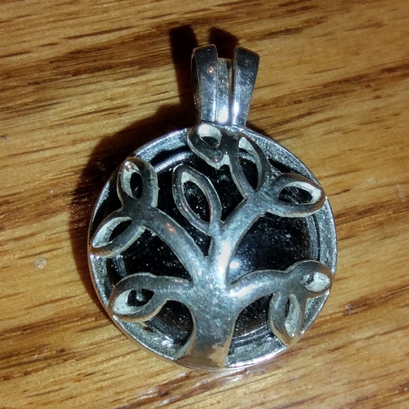Sterling and onyx tree of life necklace - Picture 3 of 16